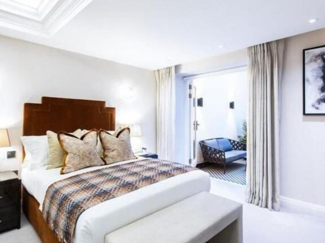 Apartment for rent in South Kensington, Greater London
