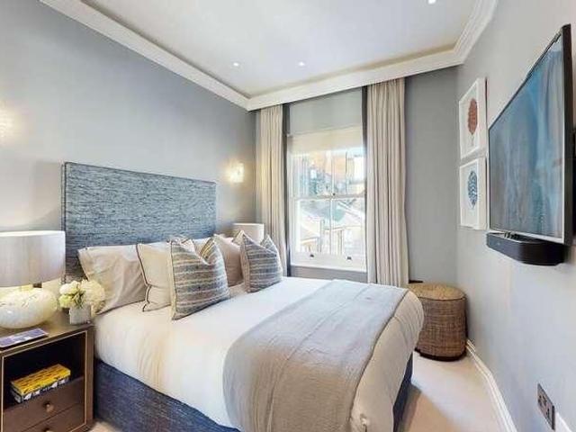 House for rent in South Kensington, London