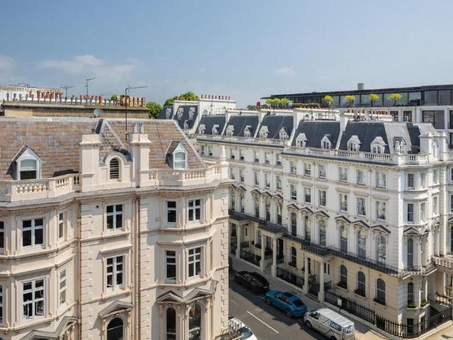 House for rent in South Kensington, Greater London