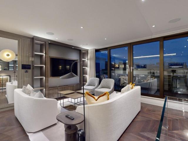 Apartment for rent in South Kensington, Greater London