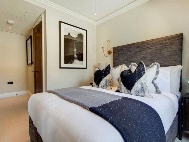 Apartment for rent in South Kensington, Greater London