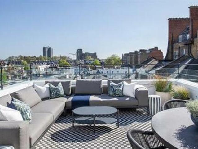 House for sale in Lyons, Greater London