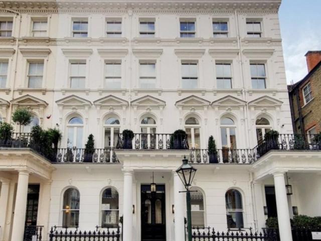 Apartment for rent in South Kensington, Greater London