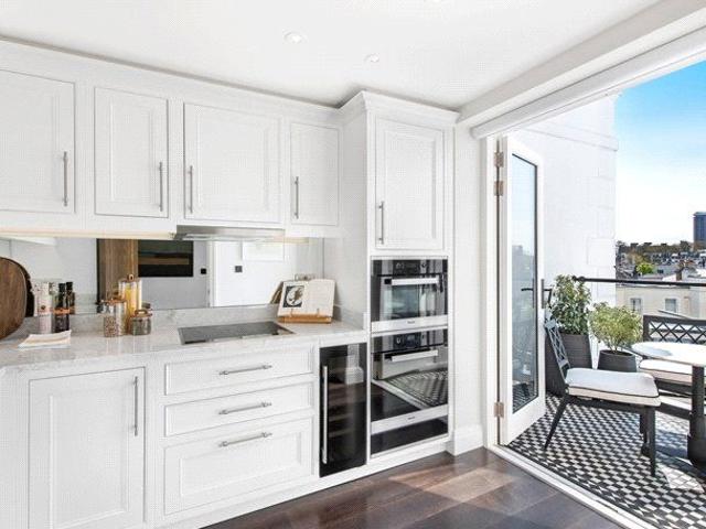 Apartment for rent in South Kensington, Greater London