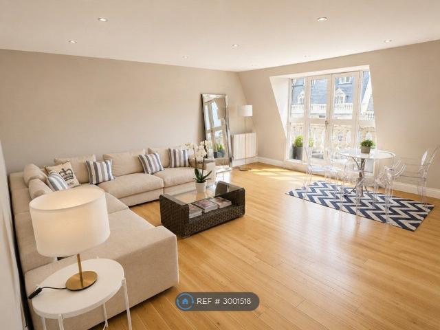 Apartment for rent in South Kensington, Greater London