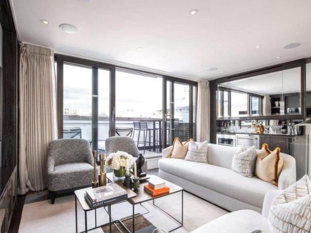 Apartment for rent in South Kensington, Greater London