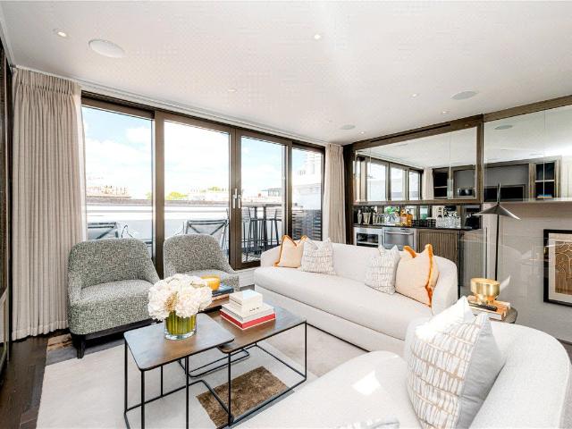 Apartment for rent in South Kensington, Greater London
