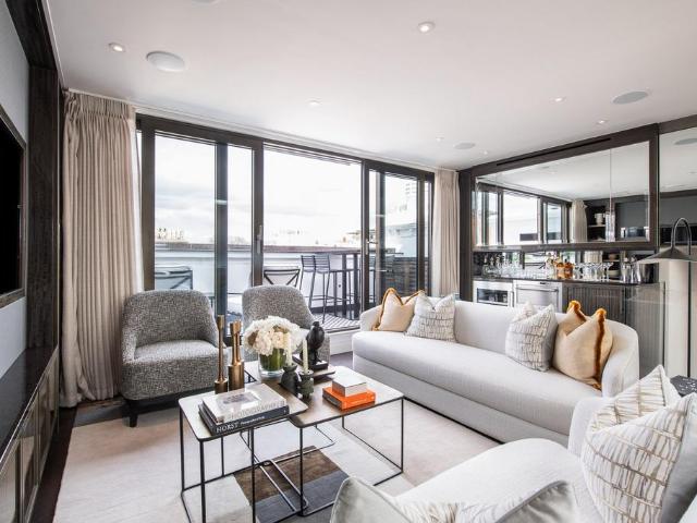 Apartment for rent in South Kensington, Greater London