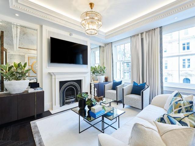 Apartment for rent in South Kensington, Greater London