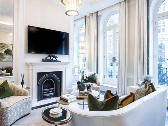 Apartment for rent in South Kensington, Greater London