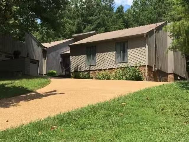 Condo for rent in Brentwood