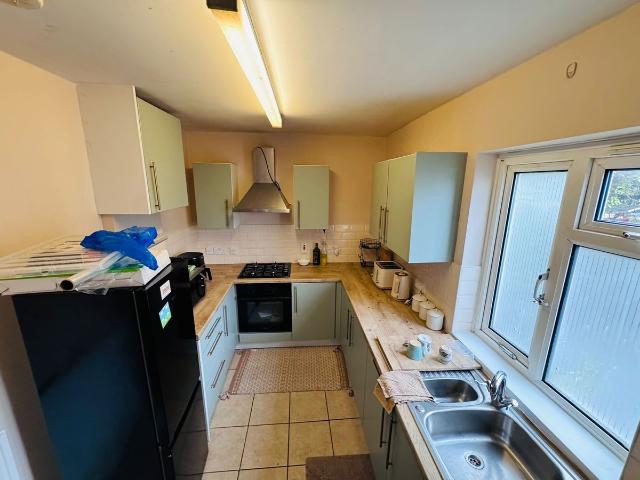 House for rent in London Borough of Newham, Greater London