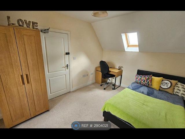 Room for rent in Buckingham Park, Buckinghamshire