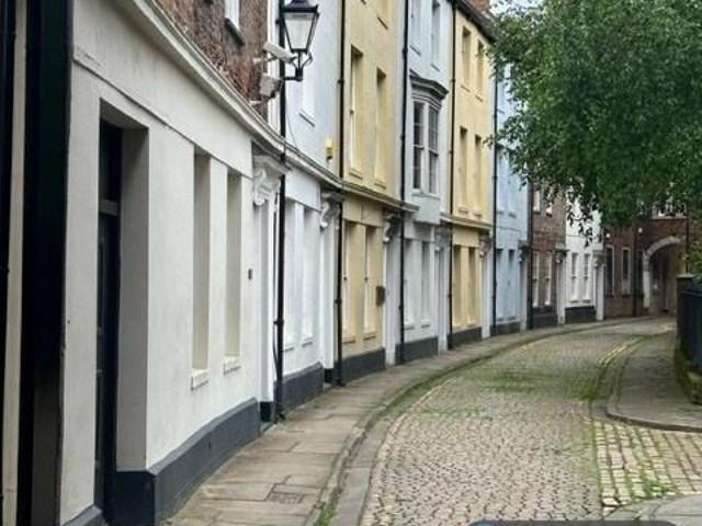 Apartment for rent in Old Town, Hull