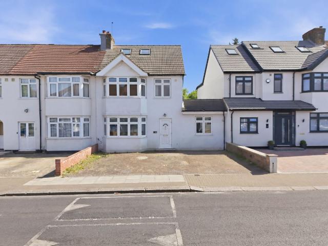 House for rent in Kingsbury, Greater London