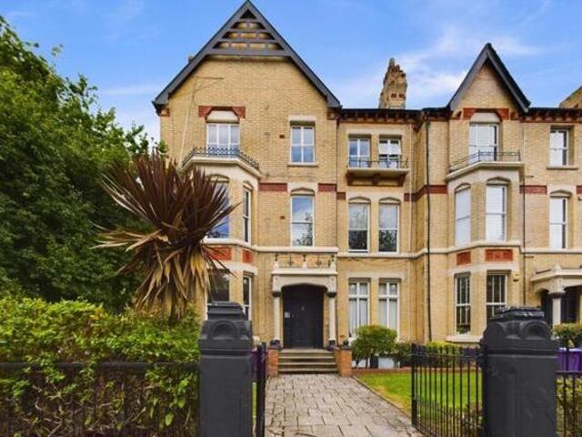 House for sale in Birkenhead