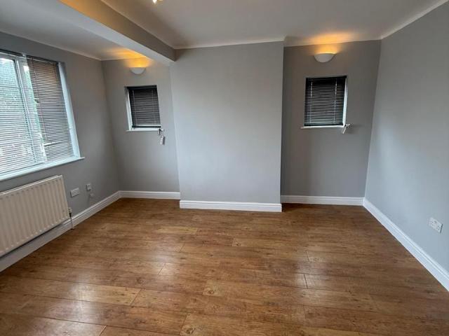 Apartment for rent in Wealdstone, Greater London