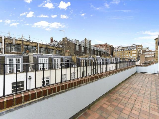 House for rent in Brompton, Greater London