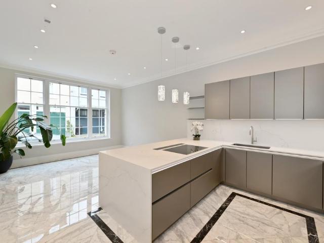 House for rent in Brompton, Greater London