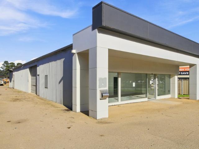 Warehouse for rent in Bairnsdale, Victoria