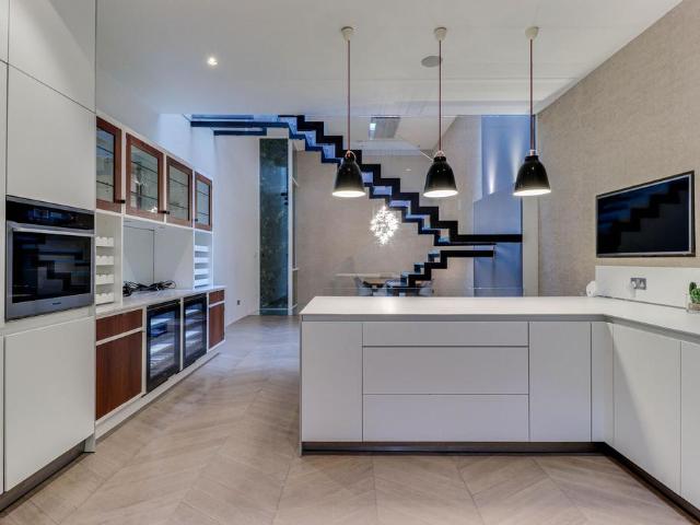 House for rent in Bayswater, Greater London