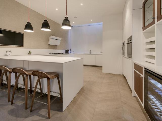 House for rent in Bayswater, Greater London
