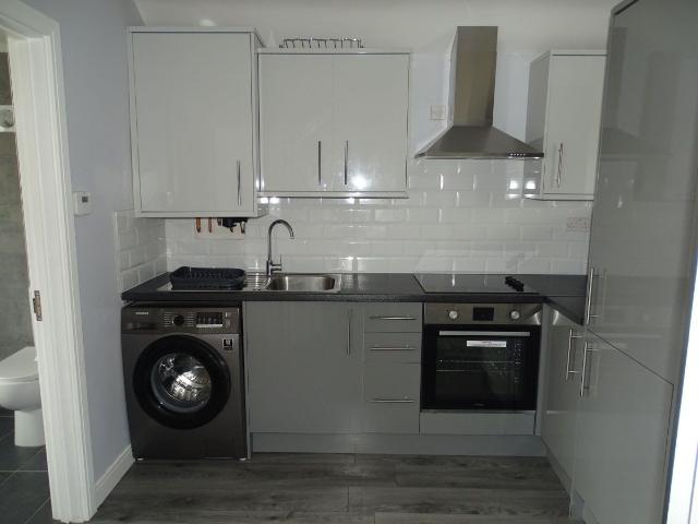 House for rent in Gould's Green, Greater London