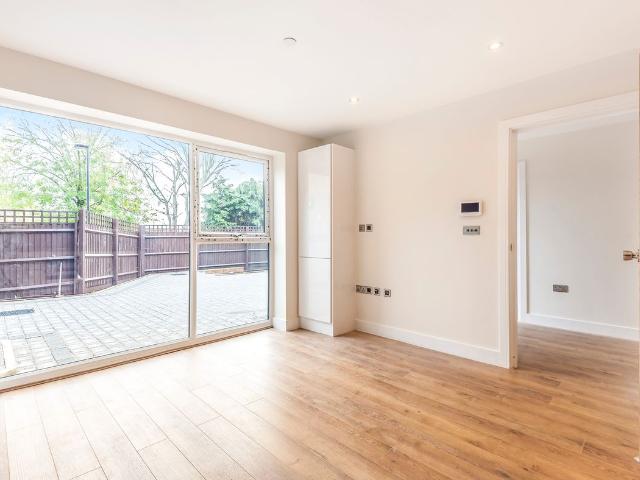 Apartment for rent in Epping, Essex