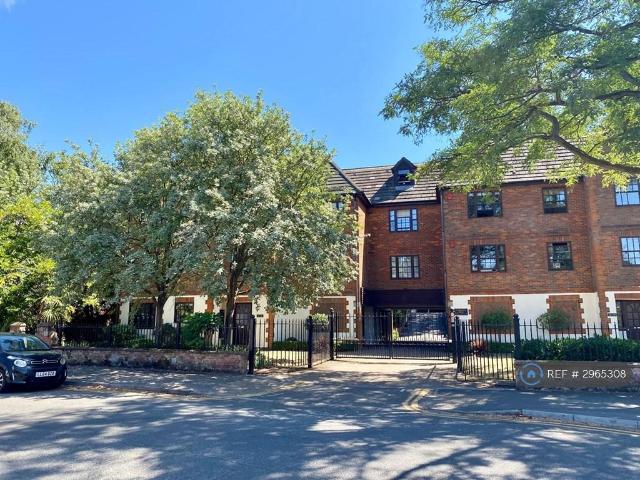 Apartment for rent in Weybridge, Elmbridge