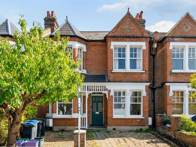 Apartment for rent in London Borough of Merton, Greater London