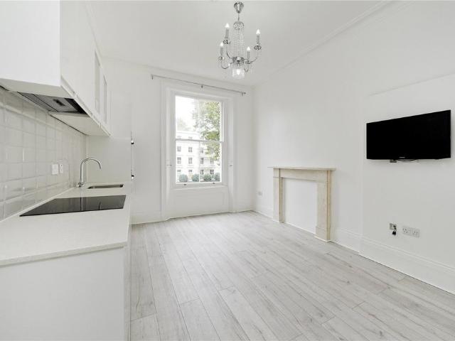 Apartment for rent in Bayswater, Greater London