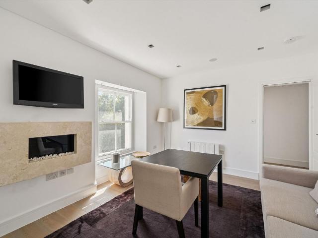 Apartment for rent in Bayswater, Greater London