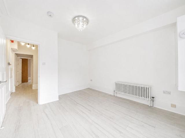 Apartment for rent in Bayswater, Greater London