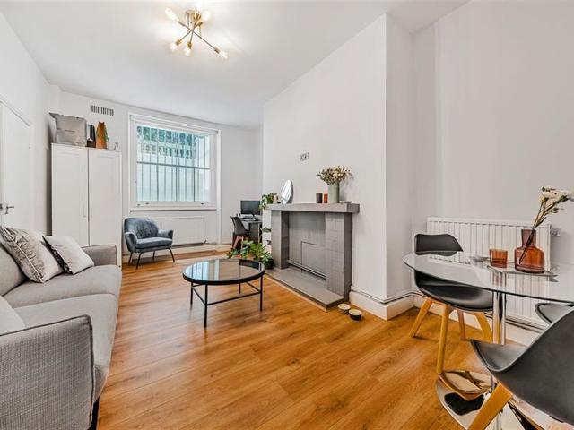 Apartment for rent in Bayswater, Greater London