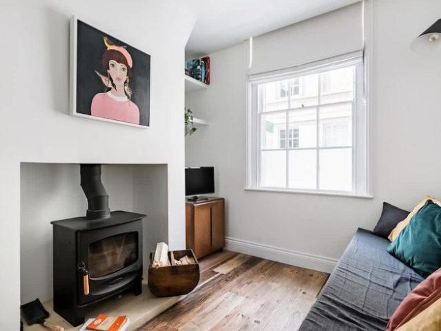 Townhouse for rent in Dulcote, Bath And North East Somerset