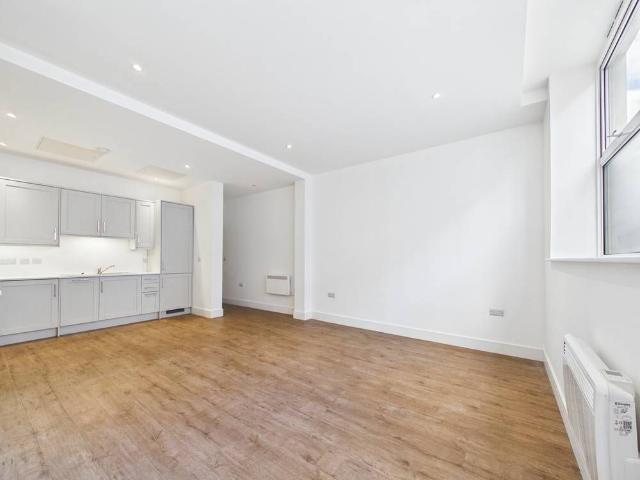 Apartment for rent in Key Street, Suffolk
