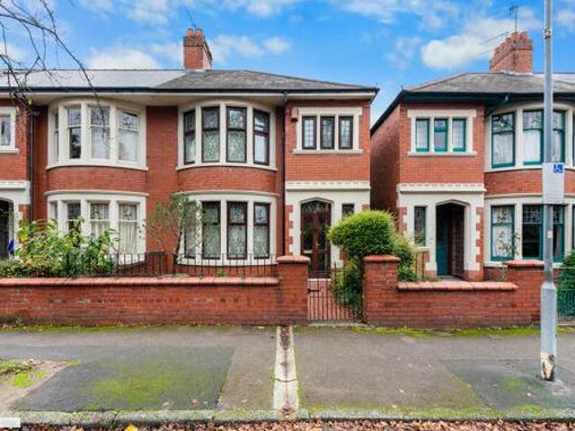 House for sale in Lyons, Greater London