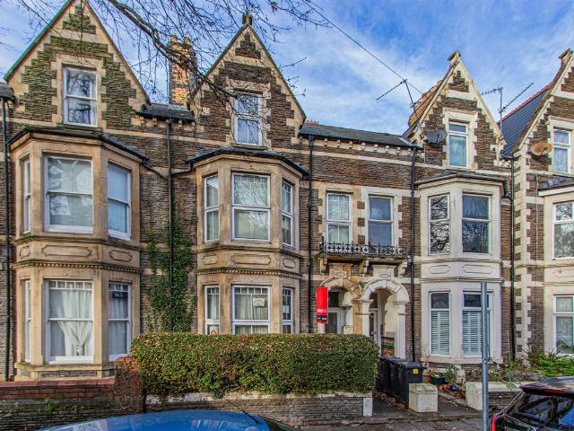 Apartment for rent in Plasnewydd, Falcon Lodge