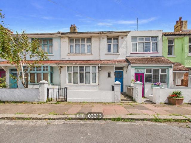 Apartment for rent in Whitehawk, Brighton & Hove