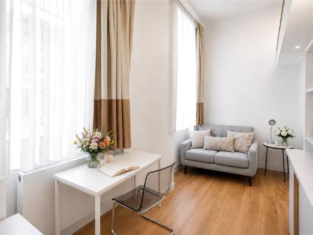 Studio for rent in Earl's Court, Greater London