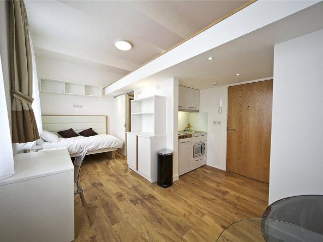 Apartment for rent in Earl's Court, Greater London