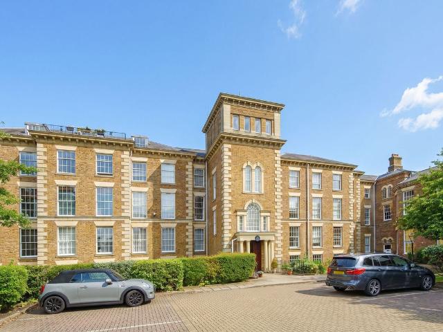 Apartment for rent in Friern Barnet, Greater London