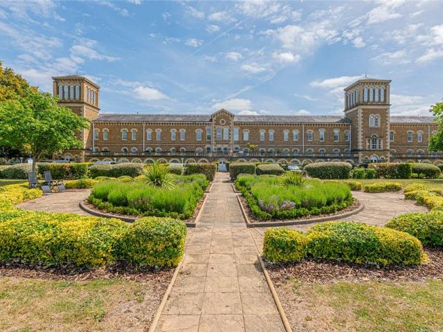 Apartment for rent in Friern Barnet, Greater London