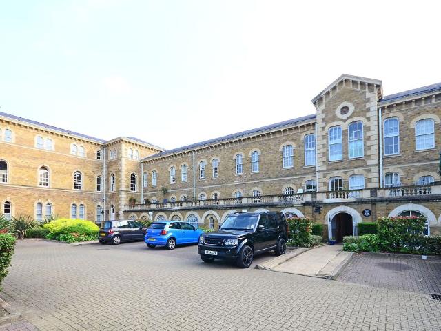 Apartment for rent in London Borough of Barnet, Greater London