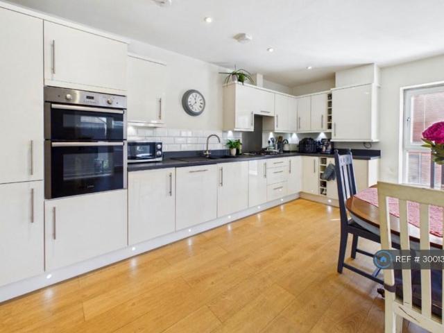 Apartment for rent in Highfields, Old Wharf