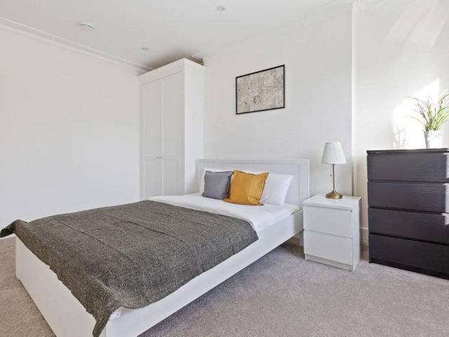 House for rent in Primrose Hill, Greater London