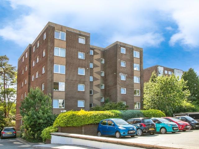 Apartment for rent in Branksome, Poole