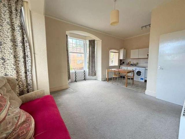 Apartment for rent in South Cliff, Kepwick