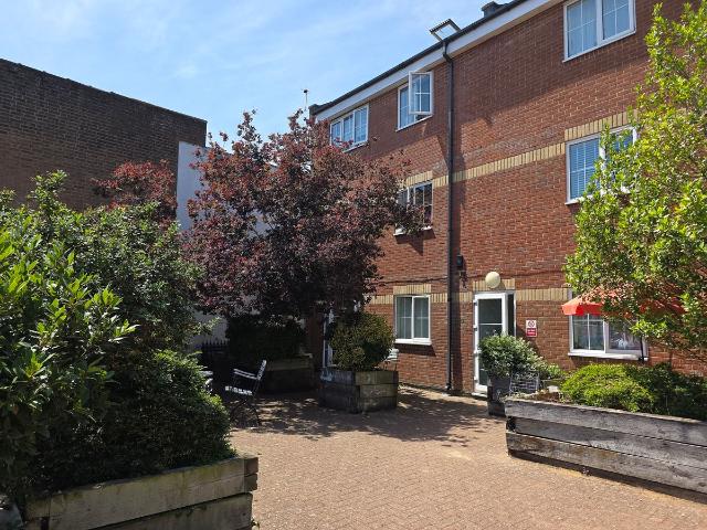 Apartment for rent in Spring Park, Luton