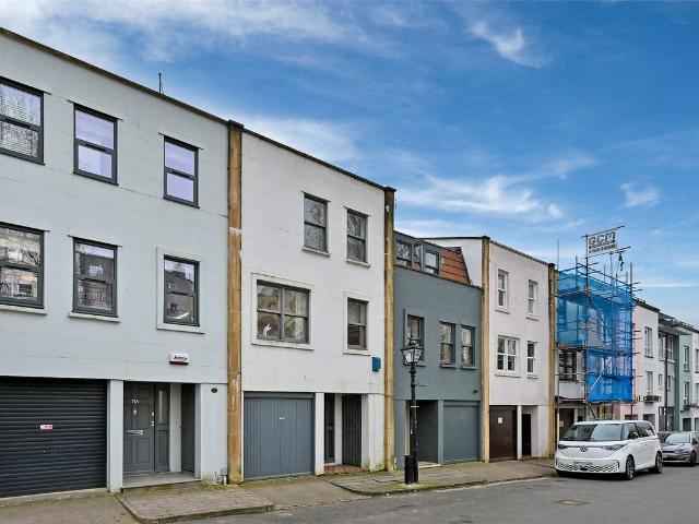 House for rent in Clifton Village, Bristol